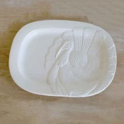 THE ROYAL STANDARD TURKEY EMBOSSED PLATTER, WHITE SERVEWARE