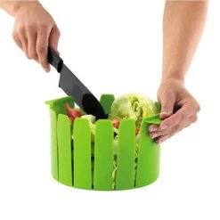 KUHN RIKON SLICE AND SHAKE SALAD MAKER