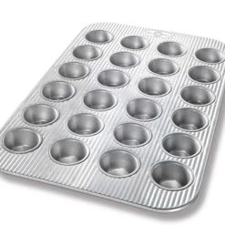 USA PAN, A PREMIER PAN COMPANY 24 CUP MUFFIN PAN BAKING & PASTRY TOOLS