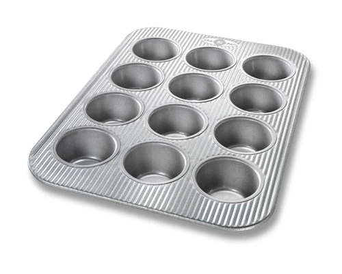 USA PAN, A PREMIER PAN COMPANY BAKING & PASTRY TOOLS 12 CUP MUFFIN PAN 1 USA PAN, A PREMIER PAN COMPANY BAKING & PASTRY TOOLS 12 CUP MUFFIN PAN