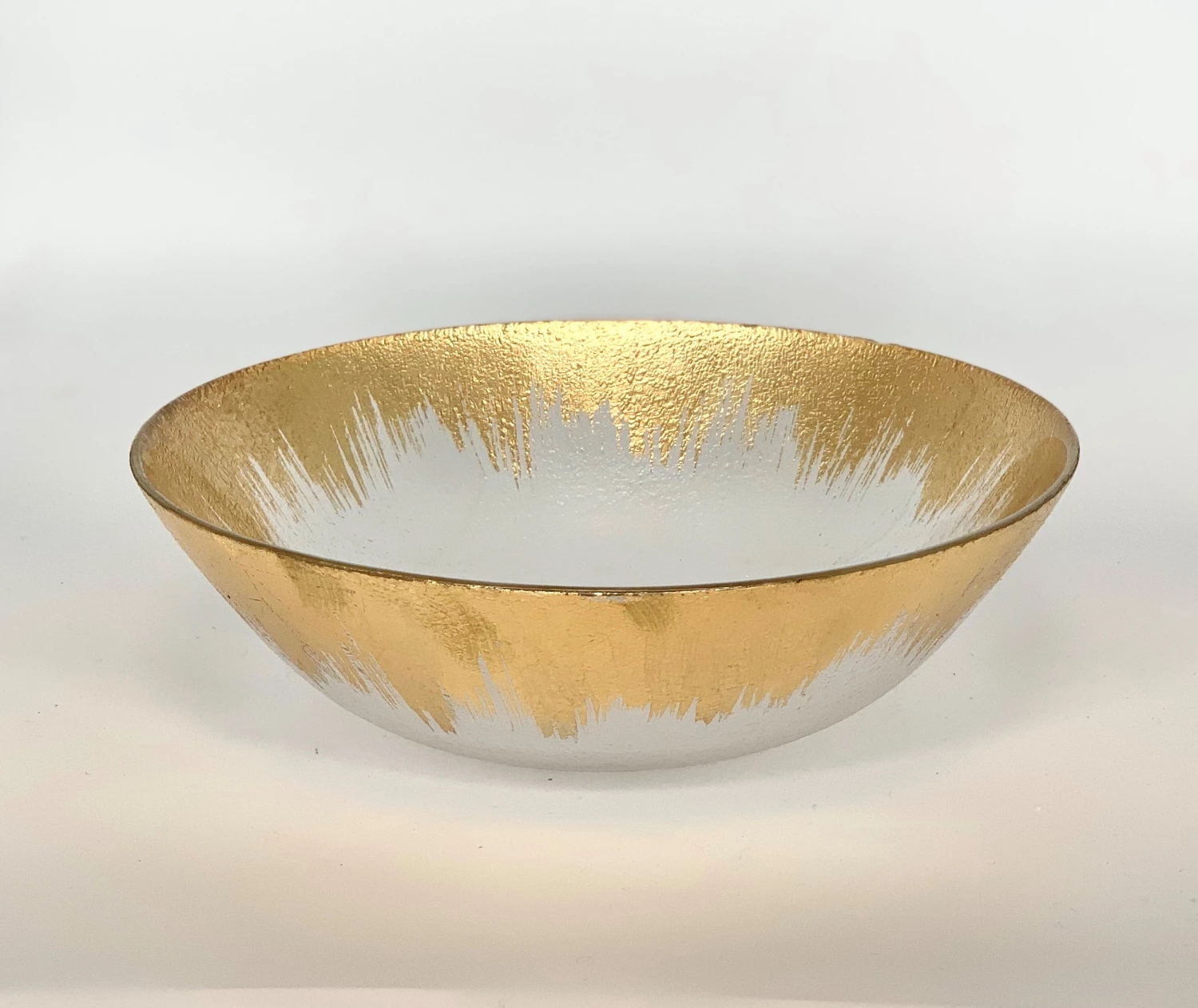 THE ROYAL STANDARD NAPLES GLASS SERVING BOWL, GOLD 1 THE ROYAL STANDARD NAPLES GLASS SERVING BOWL, GOLD