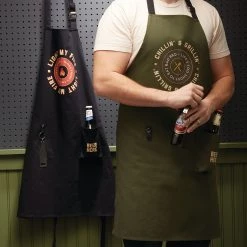 Two's Co/Cupcakes & Cartwheels LINENS QUE & BREW APRON/OPENER